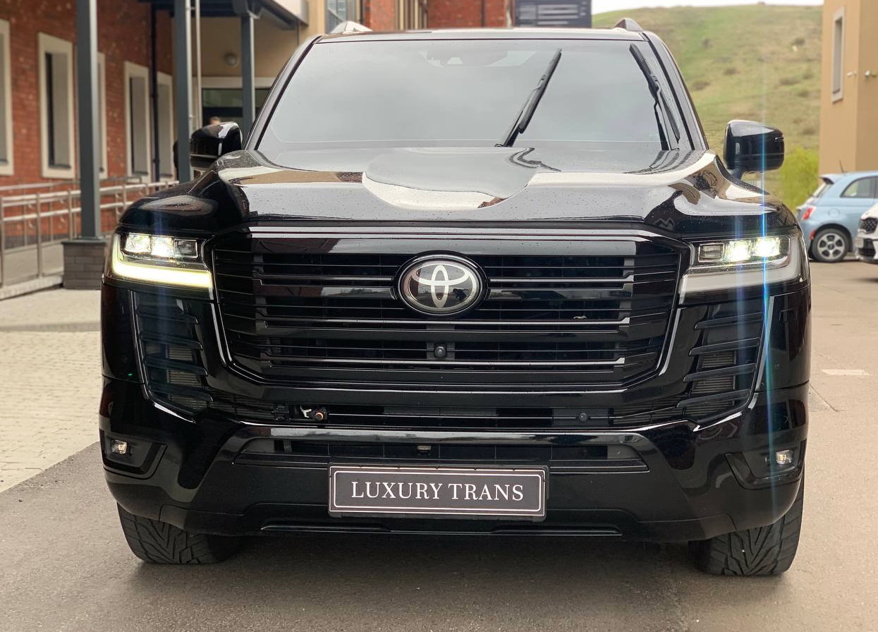 Toyota Land Cruiser 300