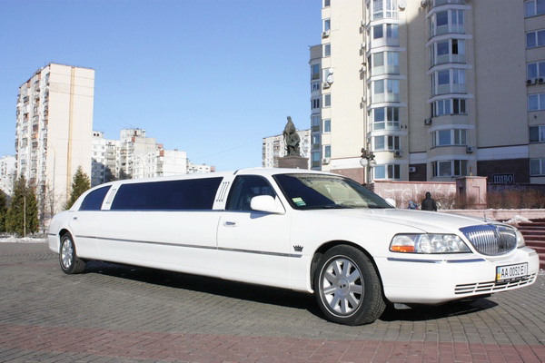 Lincoln Town Car 120