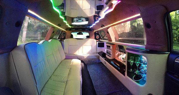 Lincoln Town Car 120