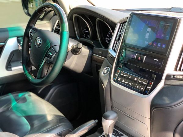 Toyota Land Cruiser 200d