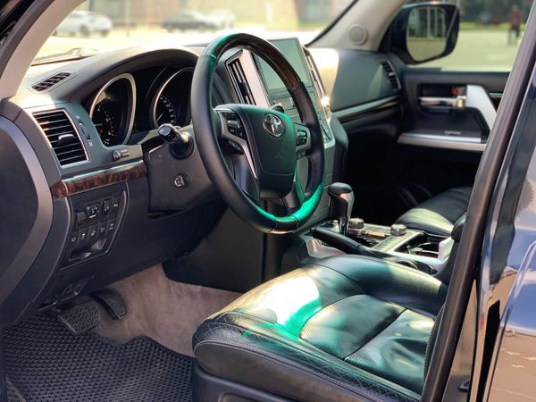 Toyota Land Cruiser 200d
