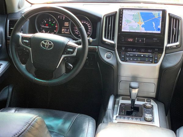 Toyota Land Cruiser 200d