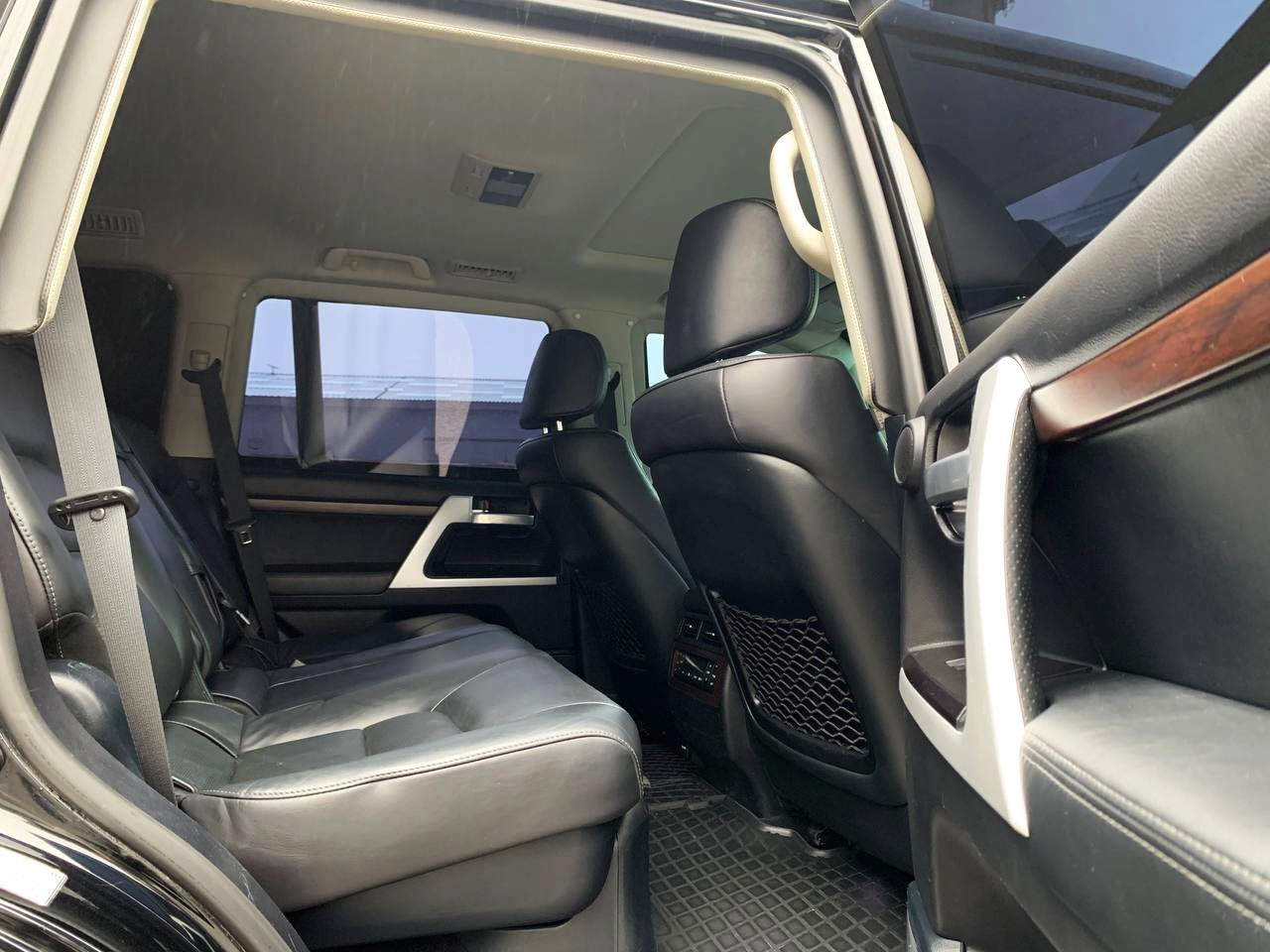 Toyota Land Cruiser 200 GUARD B6/B7