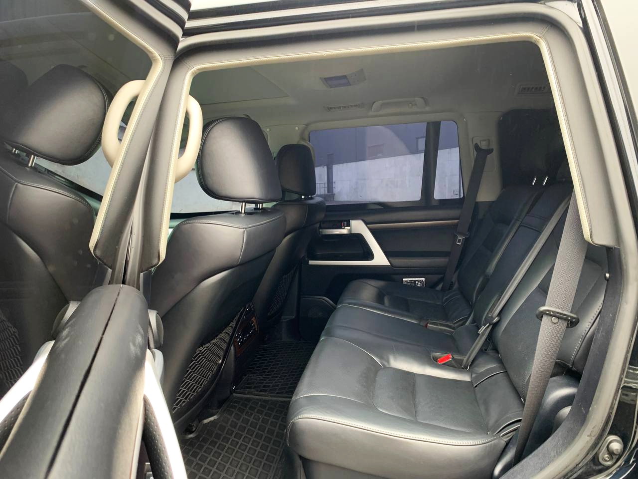 Toyota Land Cruiser 200 GUARD B6/B7