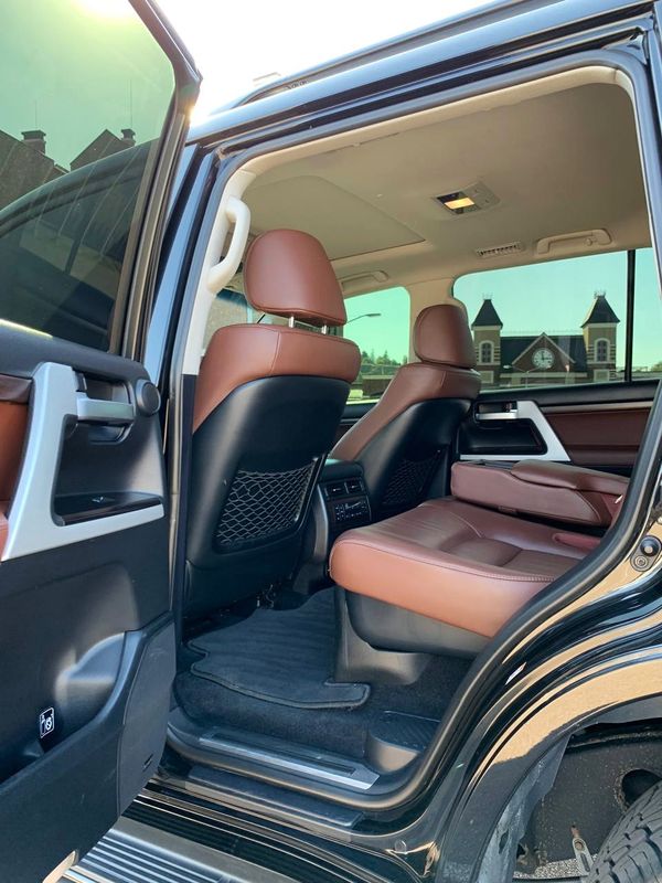 Toyota Land Cruiser 200d