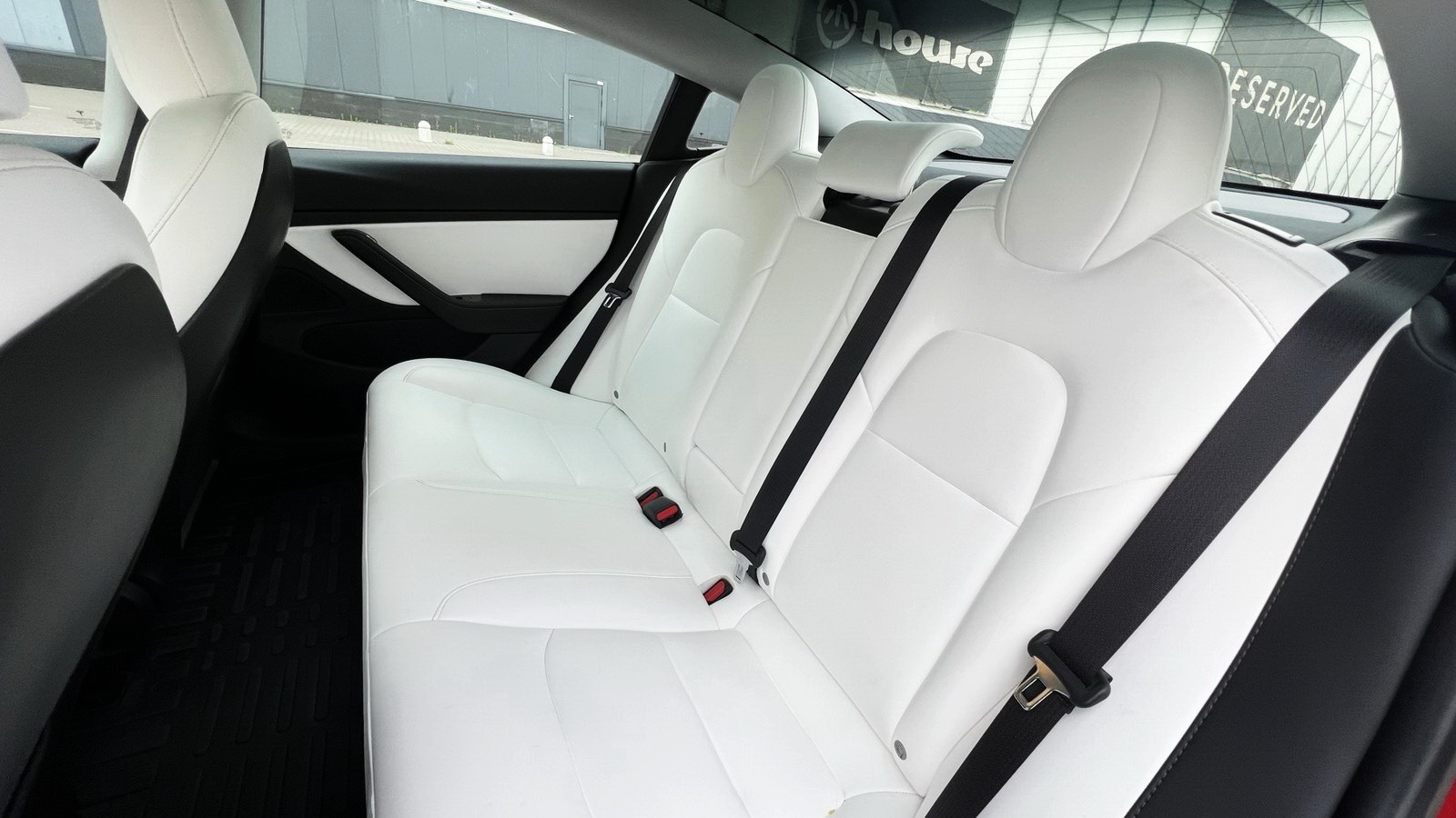 Tesla Model 3 75D