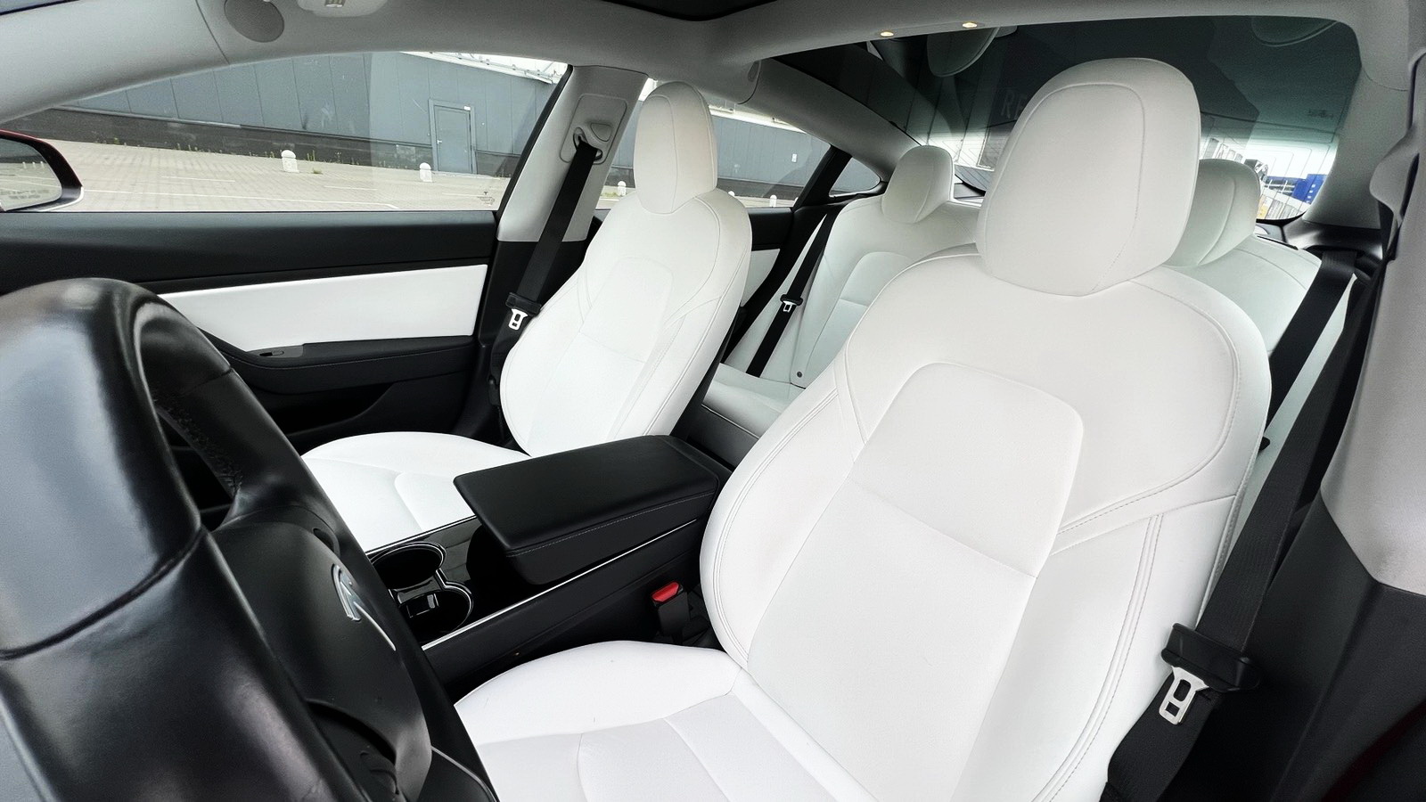 Tesla Model 3 75D