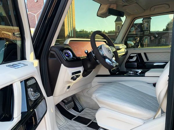 Mercedes-Benz G63 Brabus