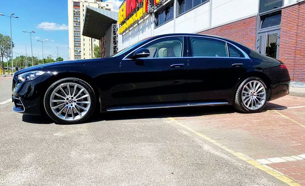 Mercedes-Benz S Class W223