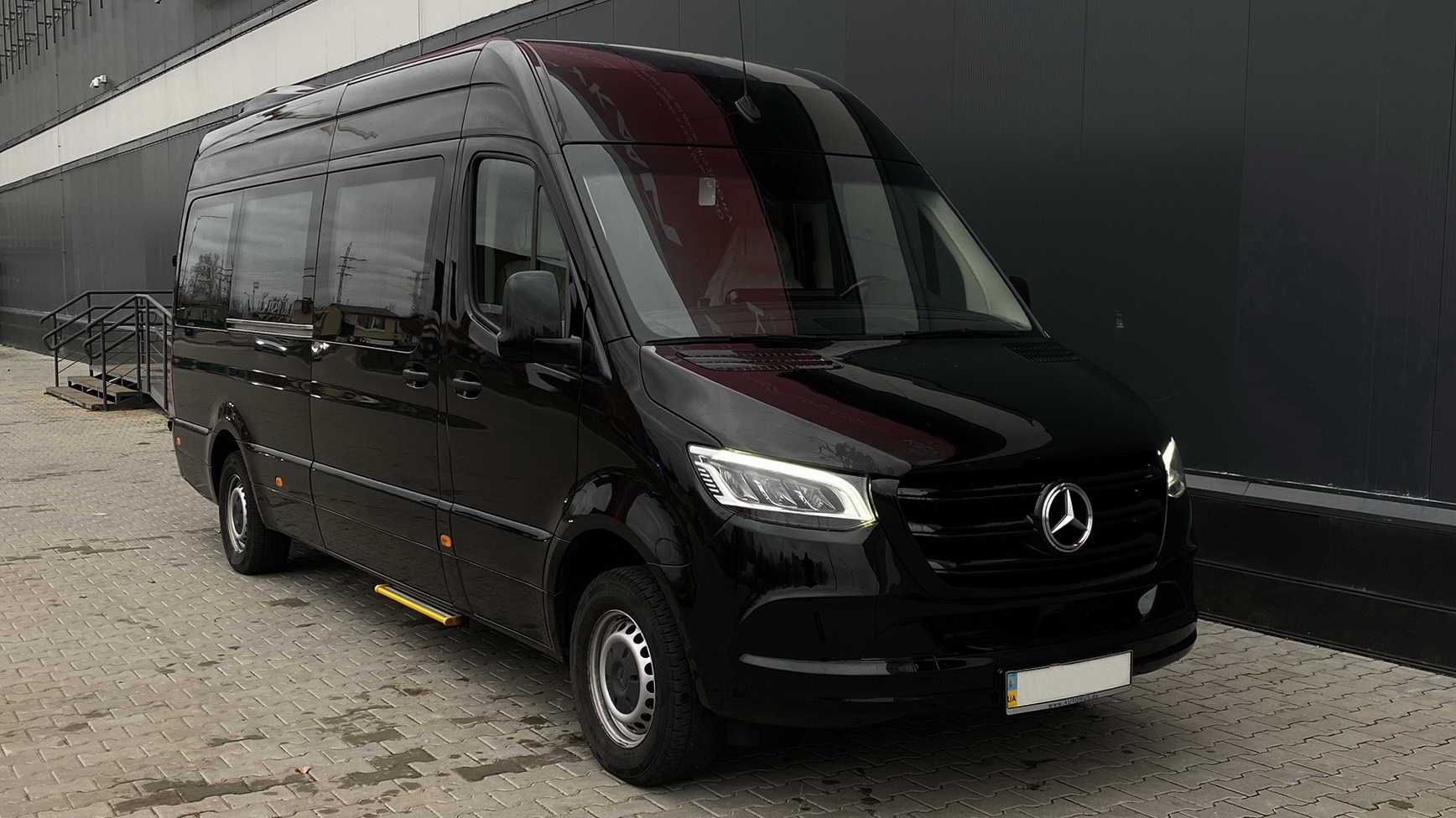 Mercedes Sprinter VIP 8 мест