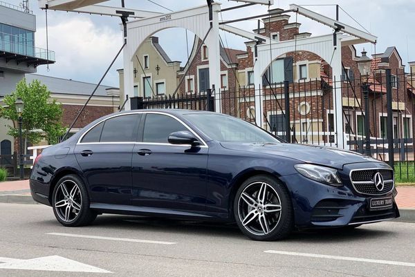 Mercedes Benz W213 AMG E200d en