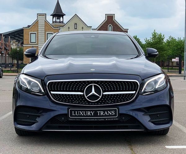 Mercedes Benz W213 AMG E200d en