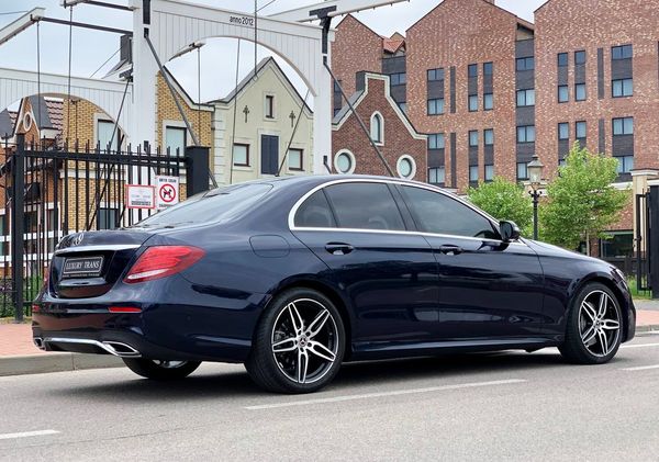 Mercedes Benz W213 AMG E200d en