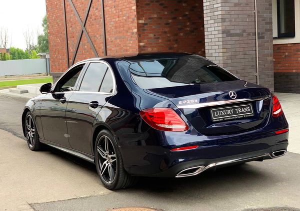 Mercedes Benz W213 AMG E200d en