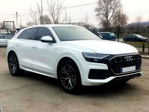 Audi Q8 S Line