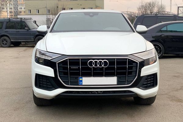 Audi Q8 S Line