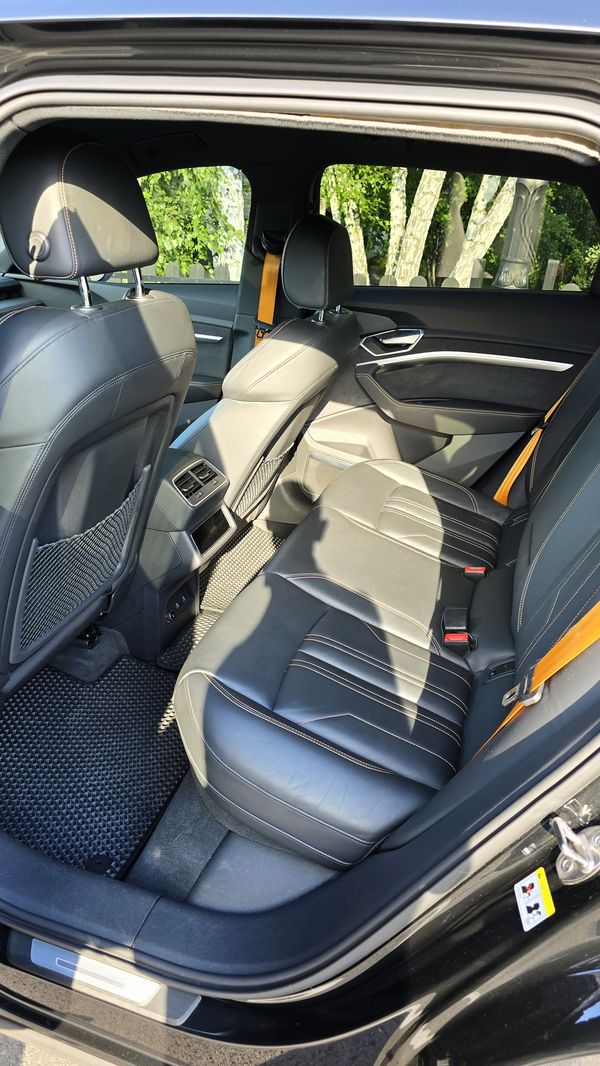 Audi Q8 E-tron S