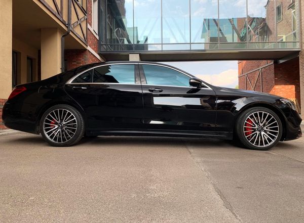 Mercedes-Benz AMG S560 W222 Long