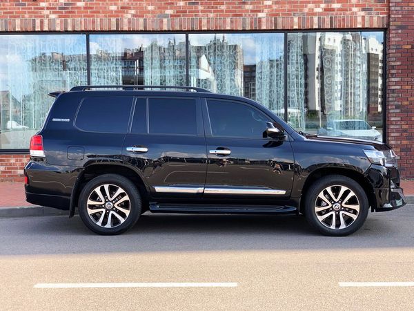 Toyota Land Cruiser 200d
