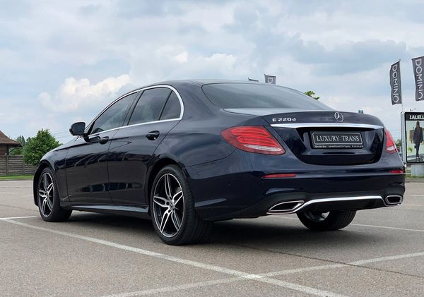 Mercedes Benz W213 AMG E200d