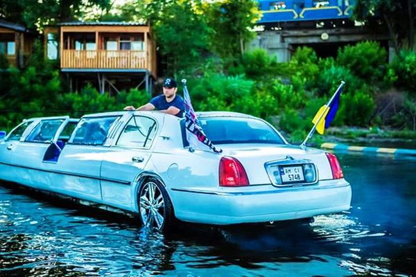 Аква лимузин прокат аренда