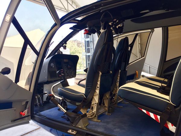 Вертолет Robinson R44