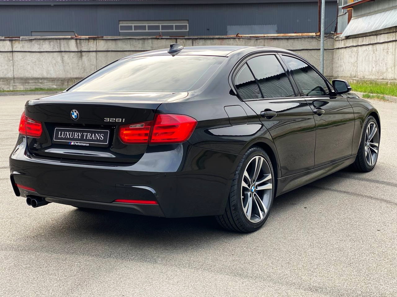BMW 328i M pack