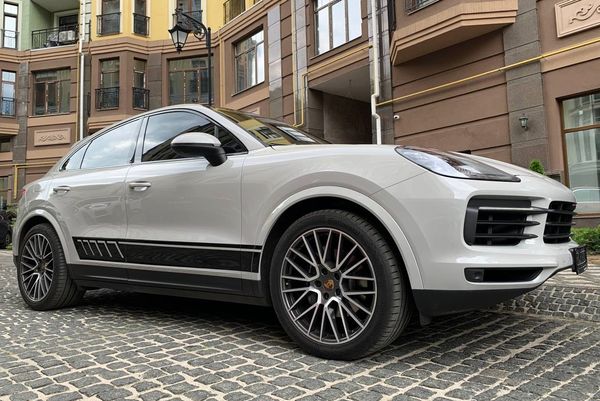 Porsche Cayenne Coupe