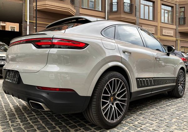 Porsche Cayenne Coupe