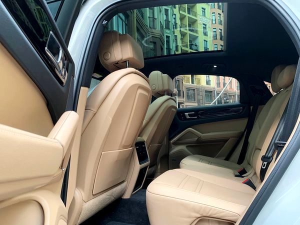 Porsche Cayenne Coupe