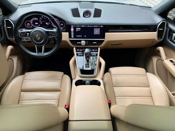 Porsche Cayenne Coupe