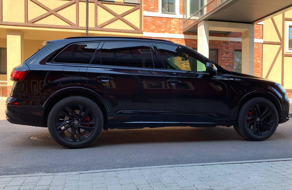 Audi Q7 S Line