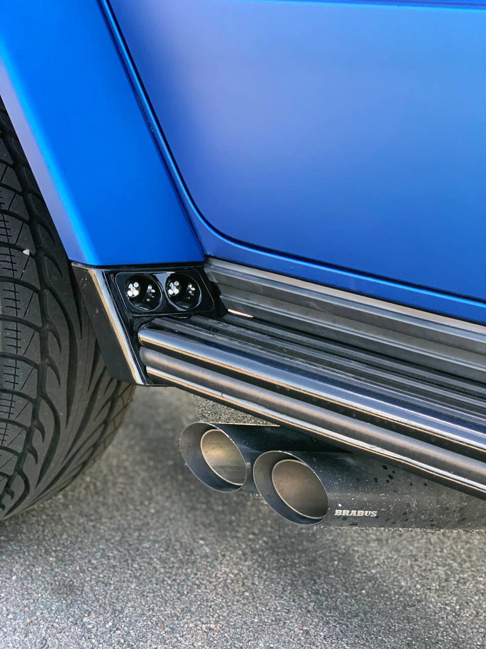 Mercedes-Benz G800 Brabus Blue