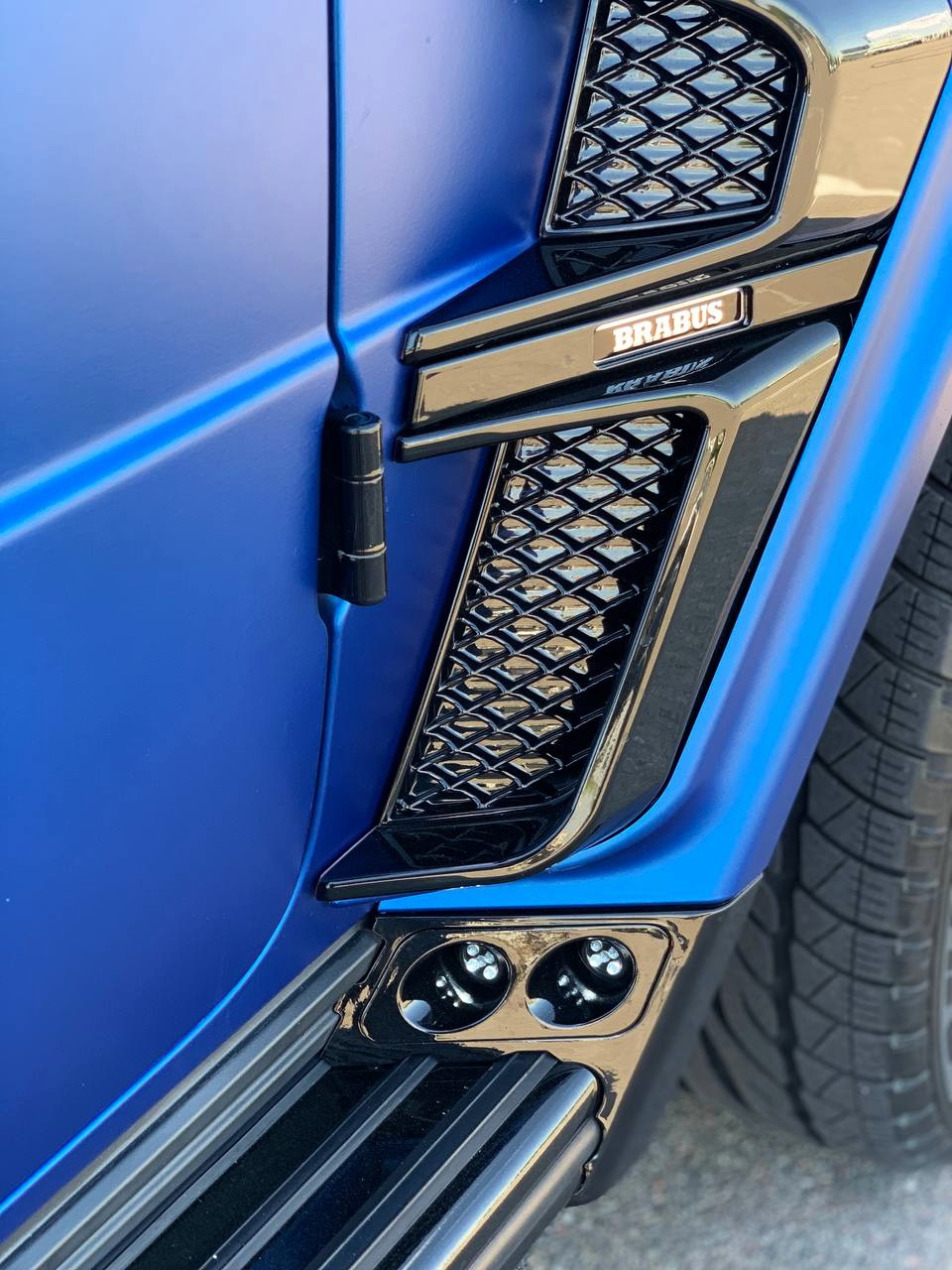 Mercedes-Benz G800 Brabus Blue